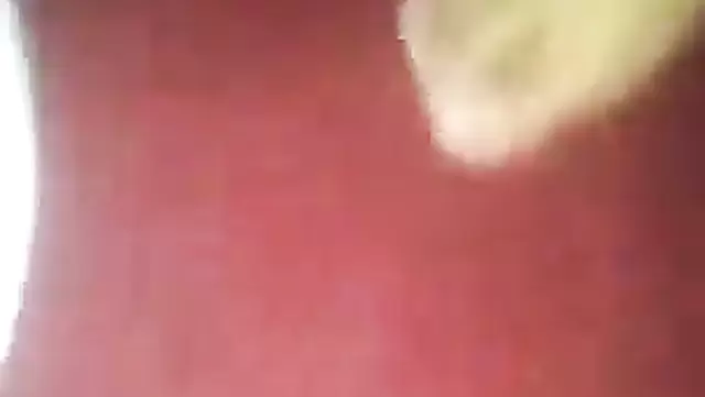 Esmer fahişe, Kazak komşusuyla sevişiyor.